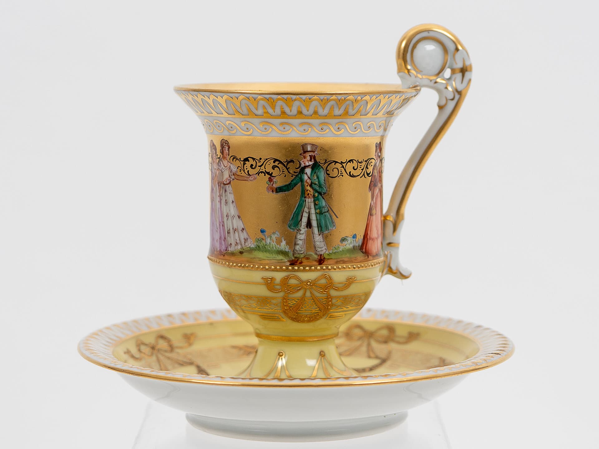 Object: K 728/K 728a, Manufaktur Fürstenberg, Tasse mit Untertasse: Biedermeier-Spaziergang