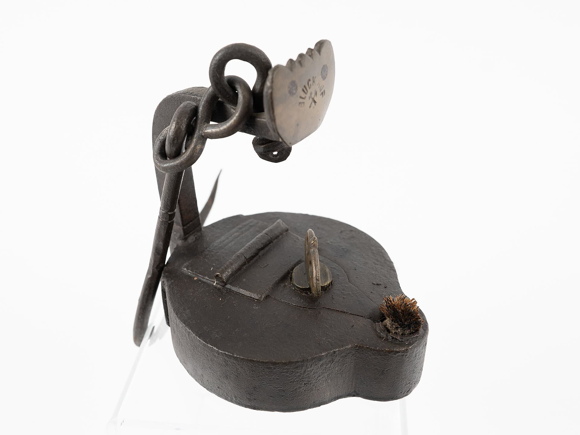 Object: E 570, Firma E. Reusch, Geschlossener Frosch