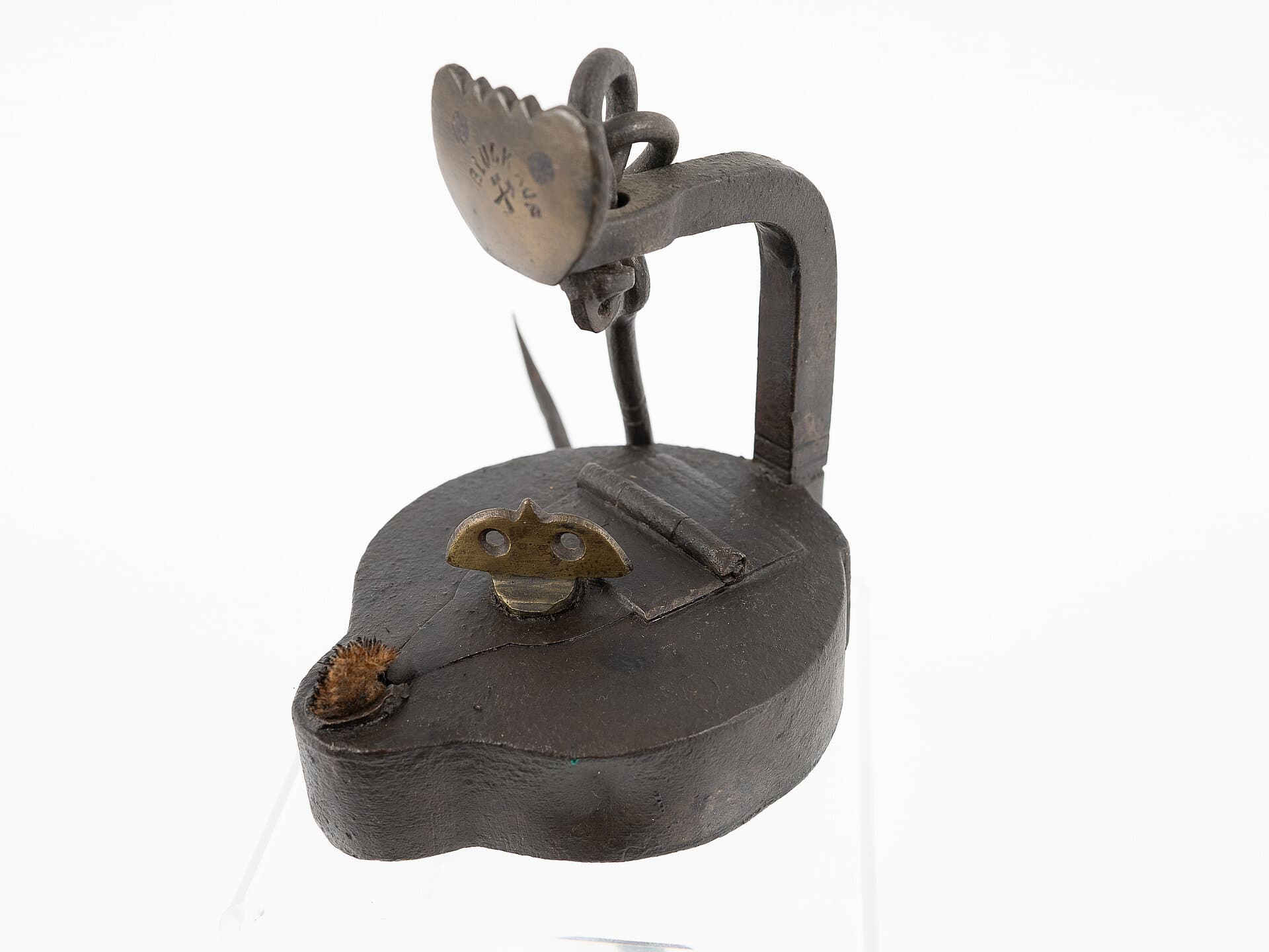 Object: E 570, Firma E. Reusch, Geschlossener Frosch