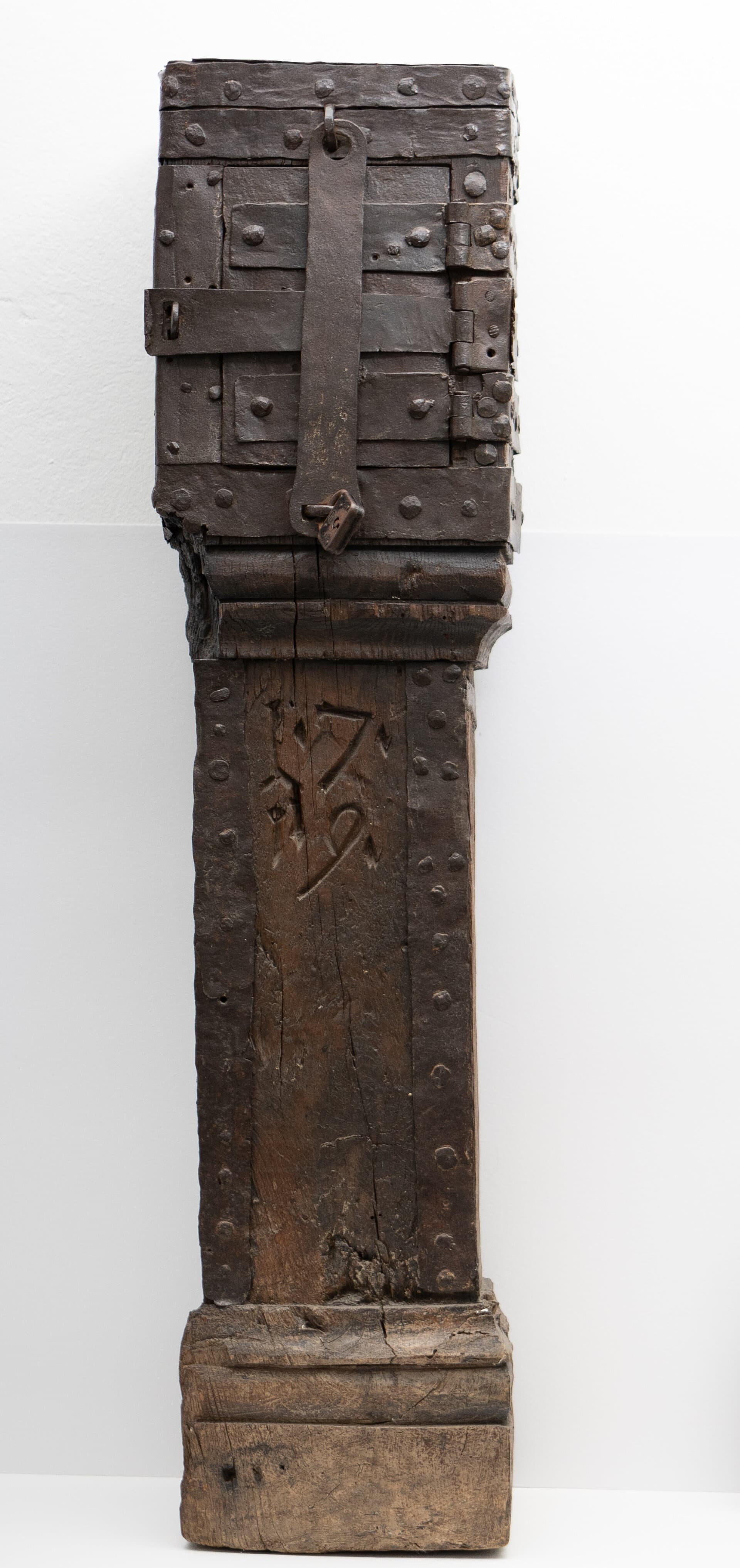Object: V 487, N.N., Opferstock, 1719